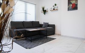 Nord-Apartment 6 I 1 Zimmer mit WLAN, Fußbodenheizung&Walk-In Regendusche